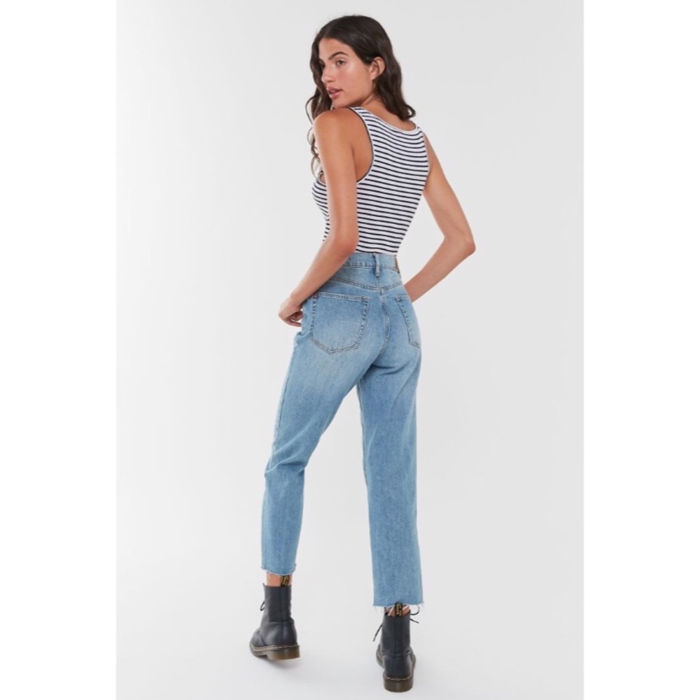 BDG High-Rise Slim Straight Leg Jeans - Light Wash